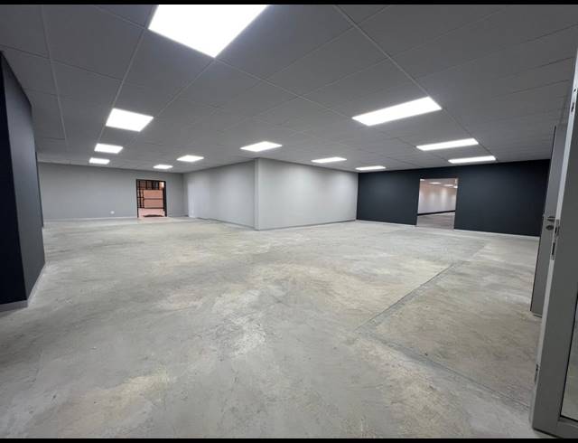 6,242M² WAREHOUSE TO LET IN RANDJESPARK